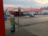 Elektromos autó töltő, Penny Market, Eger, II. Rákóczi Ferenc utca
