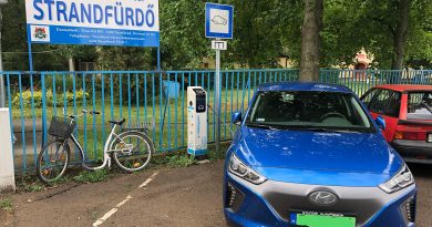 Tiszafüreden is megszűnt a zöld rendszámos ingyenes parkolás