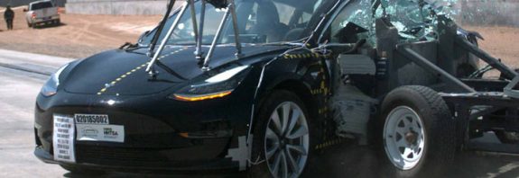 Model 3 oldalsó törésteszt