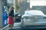 kviz_tesla_benzinkut