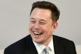 2020-01-08_elon_musk_nevet