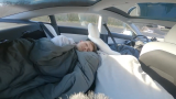 2021-05-10_tesla_autopilot_01