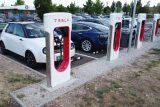 2021-08-01_tesla_supercharger_bevd_09