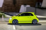 2022-11-22_abarth_500e_07