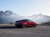 official_tesla_model_y_midnight_cherry_02