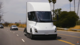 2023-10-06_jay_leno_tesla_semi_01