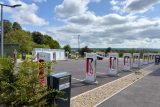 2024-08-09_tesla_supercharger_tournus_franciaorszag_01