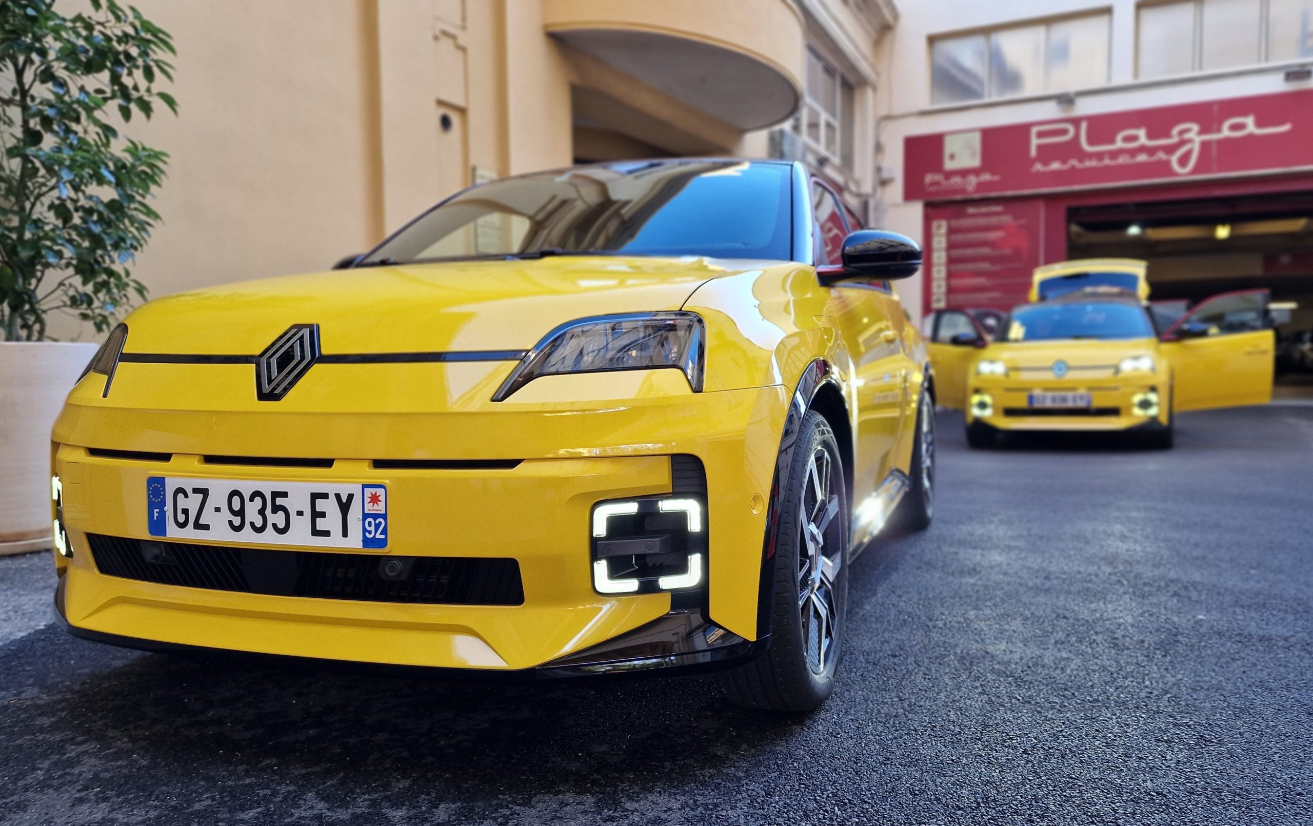 Megvan A Renault 5 Magyar ra Villanyaut sok